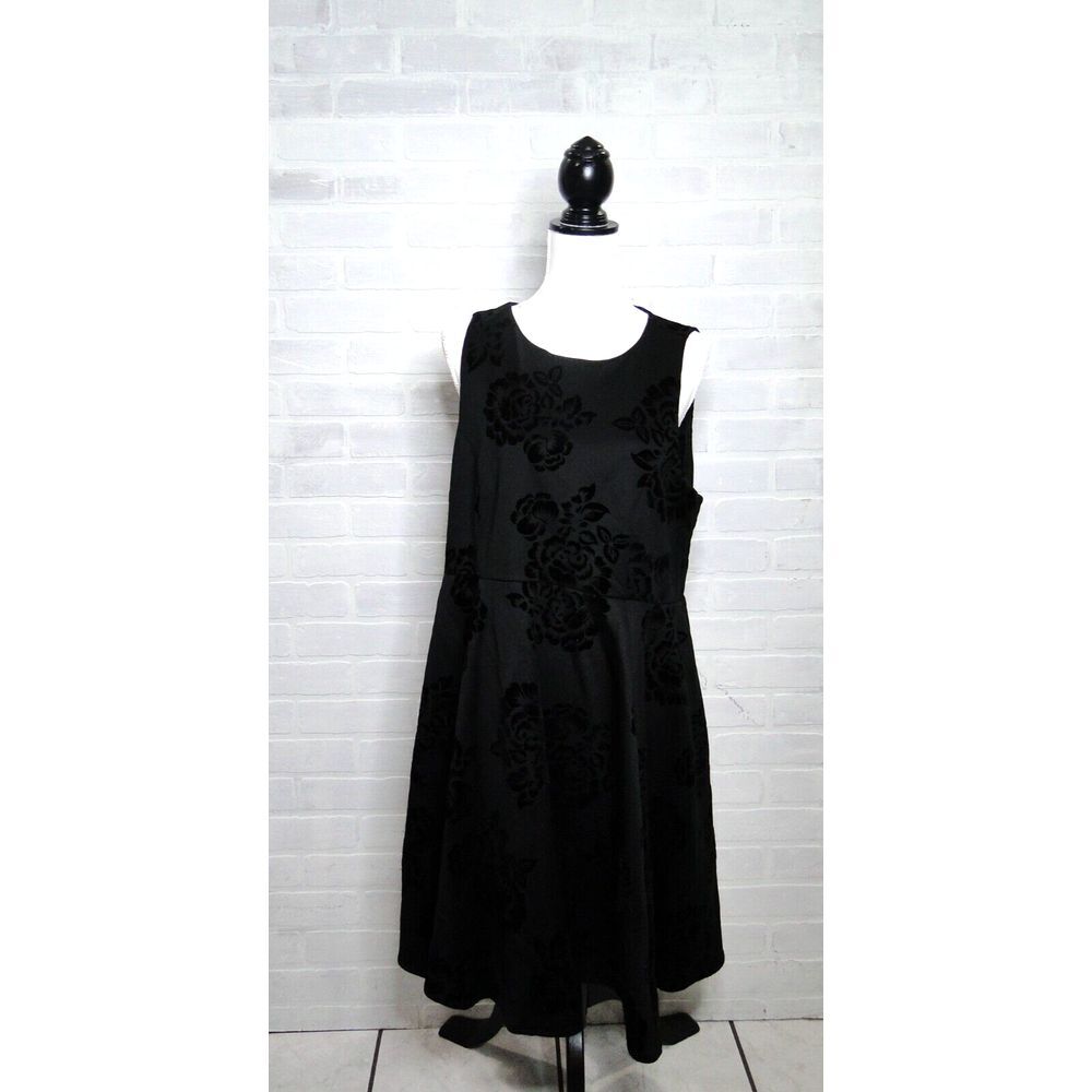 Torrid Dress Size 20 Flocked Black Velvet Floral Sleeveless Fit And Flare Skater